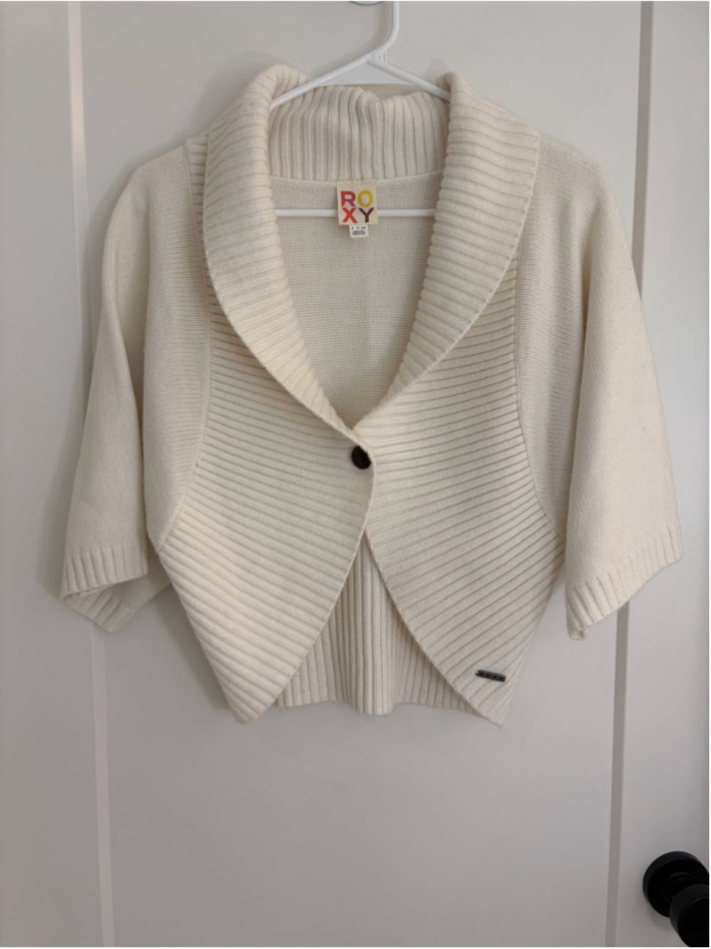 Women's ROXY Cream Ribbed Shawl Collar Cropped Sweater – Size Small